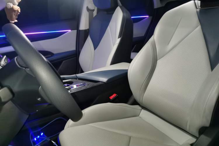 Used CHANGAN UNI-V iDD 2023 Zhidian iDD 1.5T 113km Smart & Fun Version (Rapid Edition) Left Front Seat