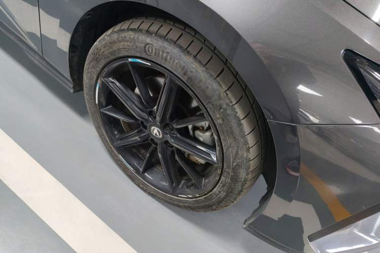 Used CHANGAN UNI-V iDD 2023 Zhidian iDD 1.5T 113km Smart & Fun Version (Rapid Edition) Left Front Wheel Hub