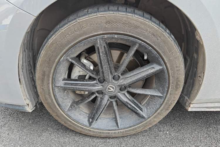 Used CHANGAN UNI-V iDD 2023 ZhiDian iDD 1.5T 113km Smart & Fun Version Left Front Wheel Hub