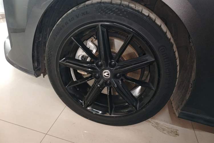 Used CHANGAN UNI-V iDD 2023 ZhiDian iDD 1.5T 113km Smart & Fun Version Left Front Wheel Hub