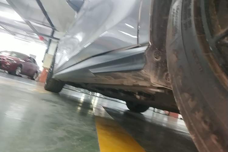 Used CHANGAN UNI-V iDD 2023 ZhiDian iDD 1.5T 113km ZhiKu Model Left Side Sill
