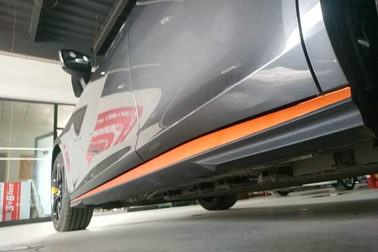 Used CHANGAN UNI-V iDD 2023 ZhiDian iDD 1.5T 113km Smart & Fun Version Left Side Sill