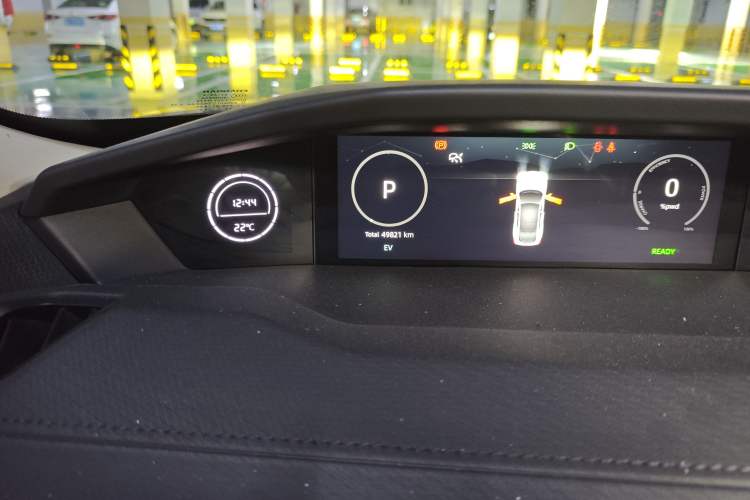 Used CHANGAN UNI-V iDD 2023 ZhiDian iDD 1.5T 113km Smart & Fun Version Odometer Close Up