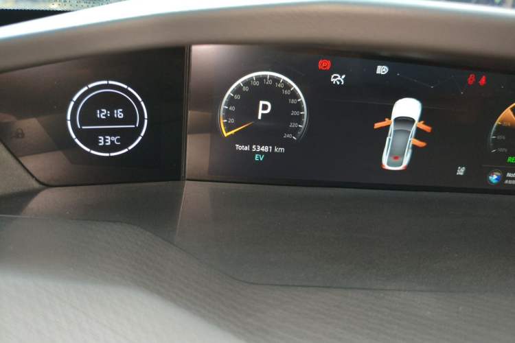 Used CHANGAN UNI-V iDD 2023 ZhiDian iDD 1.5T 113km ZhiKu Model Odometer Close Up