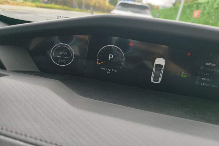 Used CHANGAN UNI-V iDD 2023 Zhidian iDD 1.5T 113km Smart & Fun Version (Rapid Edition) Odometer Close Up