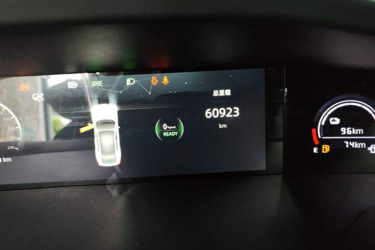 Used CHANGAN UNI-V iDD 2023 ZhiDian iDD 1.5T 113km ZhiKu Model Odometer Close Up