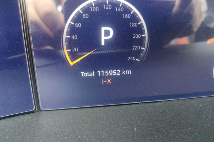 Used CHANGAN UNI-V iDD 2023 ZhiDian iDD 1.5T 113km Smart & Fun Version Odometer Close Up