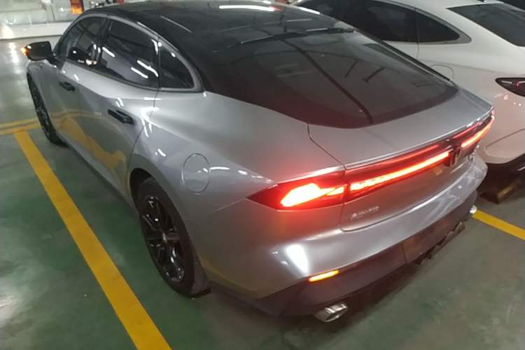 Used CHANGAN UNI-V iDD 2023 ZhiDian iDD 1.5T 113km ZhiKu Model Rear Left 45 Deg