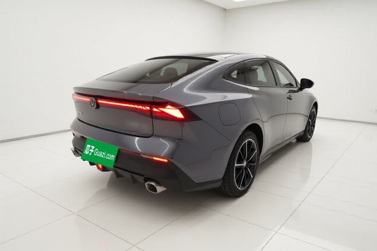 Used CHANGAN UNI-V iDD 2023 ZhiDian iDD 1.5T 113km Smart & Fun Version Rear Right 45 Deg