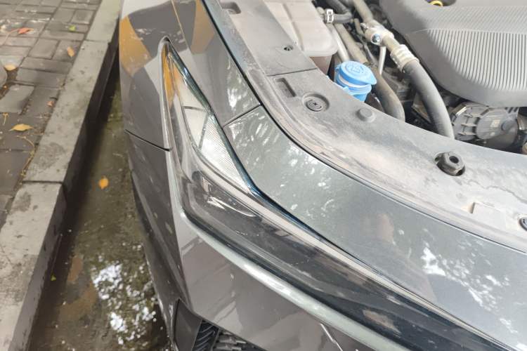 Used CHANGAN UNI-V iDD 2023 ZhiDian iDD 1.5T 113km Smart & Fun Version Right Front Headlight
