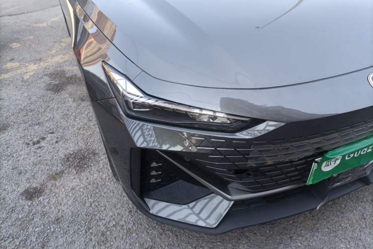Used CHANGAN UNI-V iDD 2023 ZhiDian iDD 1.5T 113km Smart & Fun Version Right Front Headlight