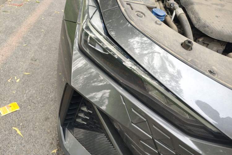 Used CHANGAN UNI-V iDD 2023 ZhiDian iDD 1.5T 113km Smart & Fun Version Right Front Headlight