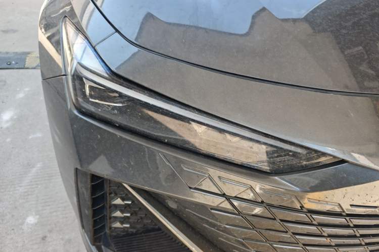 Used CHANGAN UNI-V iDD 2023 ZhiDian iDD 1.5T 113km Smart & Fun Version Right Front Headlight