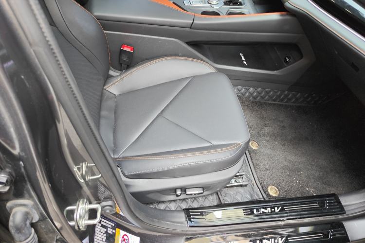 Used CHANGAN UNI-V iDD 2023 Zhidian iDD 1.5T 113km Smart & Fun Version (Rapid Edition) Right Front Seat