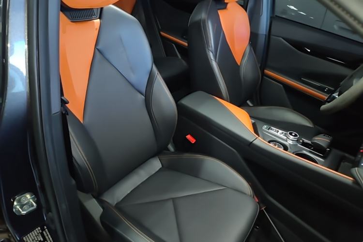 Used CHANGAN UNI-V iDD 2023 Zhidian iDD 1.5T 113km Smart & Fun Version (Rapid Edition) Right Front Seat