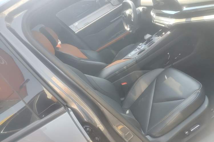 Used CHANGAN UNI-V iDD 2023 ZhiDian iDD 1.5T 113km Smart & Fun Version Right Front Seat