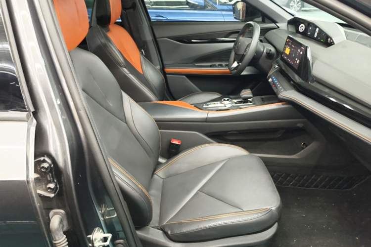 Used CHANGAN UNI-V iDD 2023 ZhiDian iDD 1.5T 113km Smart & Fun Version Right Front Seat