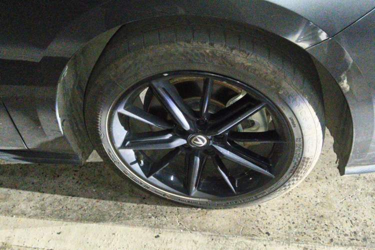 Used CHANGAN UNI-V iDD 2023 ZhiDian iDD 1.5T 113km ZhiKu Model Right Front Wheel Hub