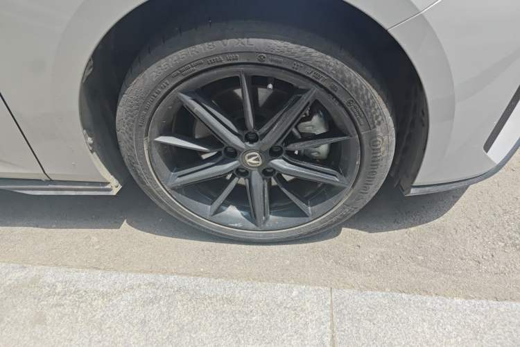 Used CHANGAN UNI-V iDD 2023 ZhiDian iDD 1.5T 113km ZhiKu Model Right Front Wheel Hub
