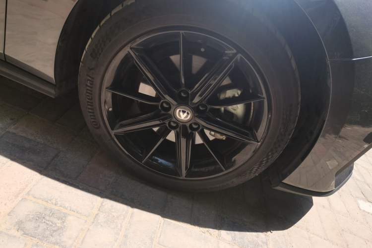 Used CHANGAN UNI-V iDD 2023 Zhidian iDD 1.5T 113km Smart & Fun Version (Rapid Edition) Right Front Wheel Hub