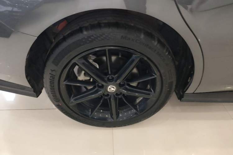 Used CHANGAN UNI-V iDD 2023 Zhidian iDD 1.5T 113km Smart & Fun Version (Rapid Edition) Right Rear Wheel Hub