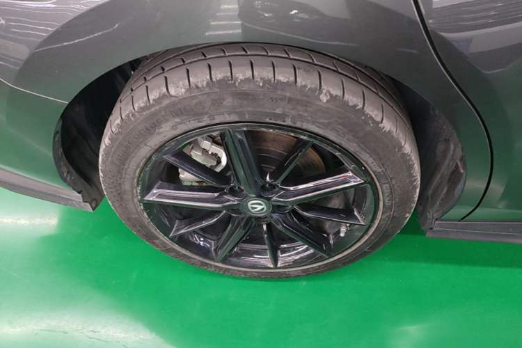 Used CHANGAN UNI-V iDD 2023 Zhidian iDD 1.5T 113km Smart & Fun Version (Rapid Edition) Right Rear Wheel Hub