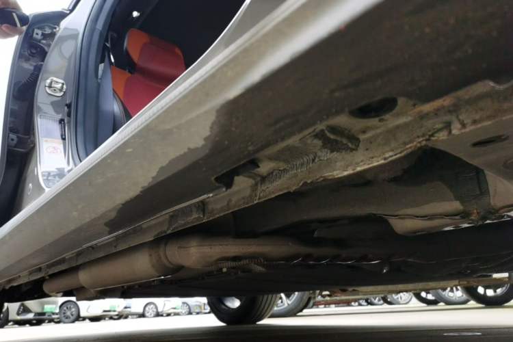 Used CHANGAN UNI-V iDD 2023 ZhiDian iDD 1.5T 113km ZhiKu Model Right Side Sill
