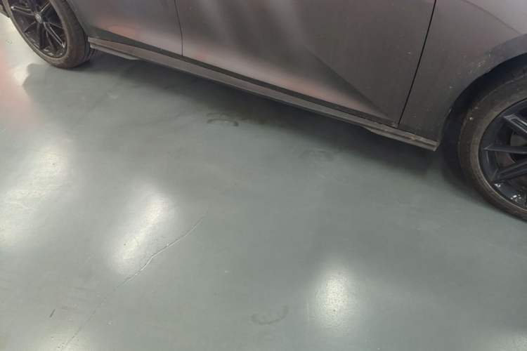 Used CHANGAN UNI-V iDD 2023 ZhiDian iDD 1.5T 113km Smart & Fun Version Right Side Sill