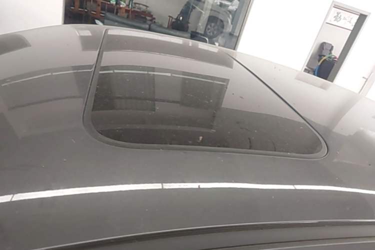 Used CHANGAN UNI-V iDD 2023 ZhiDian iDD 1.5T 113km Smart & Fun Version Roof