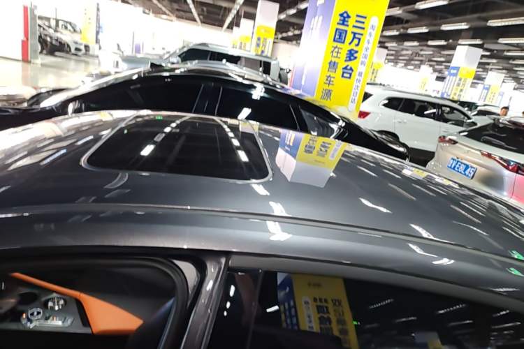 Used CHANGAN UNI-V iDD 2023 Zhidian iDD 1.5T 113km Smart & Fun Version (Rapid Edition) Roof