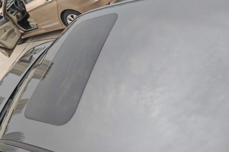 Used CHANGAN UNI-V iDD 2023 ZhiDian iDD 1.5T 113km Smart & Fun Version Roof