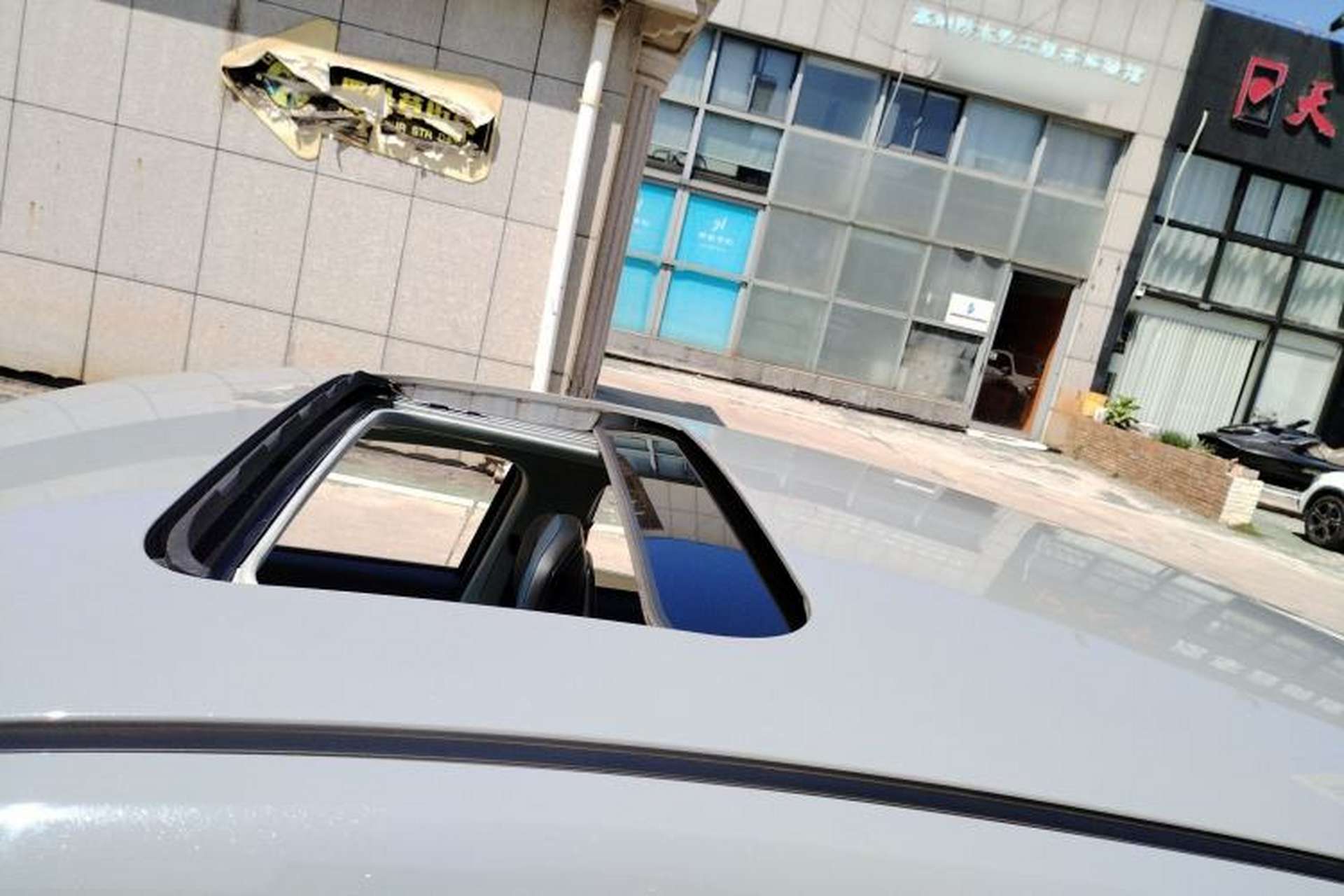 Used CHANGAN UNI-V iDD 2023 ZhiDian iDD 1.5T 113km Smart & Fun Version Roof