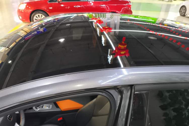 Used CHANGAN UNI-V iDD 2023 ZhiDian iDD 1.5T 113km ZhiKu Model Roof