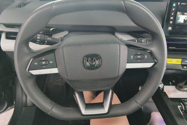 Used CHANGAN UNI-V iDD 2023 ZhiDian iDD 1.5T 113km ZhiKu Model Steering Wheel