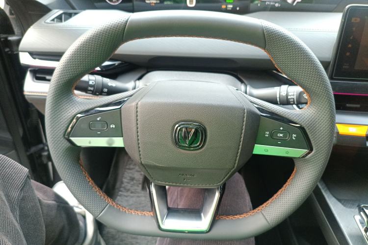 Used CHANGAN UNI-V iDD 2023 ZhiDian iDD 1.5T 113km ZhiKu Model Steering Wheel