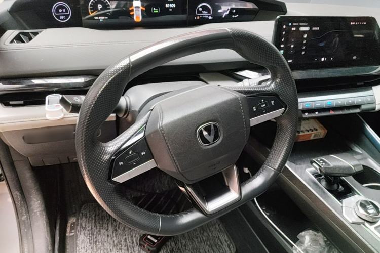 Used CHANGAN UNI-V iDD 2023 Zhidian iDD 1.5T 113km Smart & Fun Version (Rapid Edition) Steering Wheel