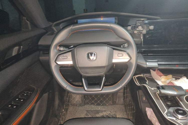Used CHANGAN UNI-V iDD 2023 Zhidian iDD 1.5T 113km Smart & Fun Version (Rapid Edition) Steering Wheel
