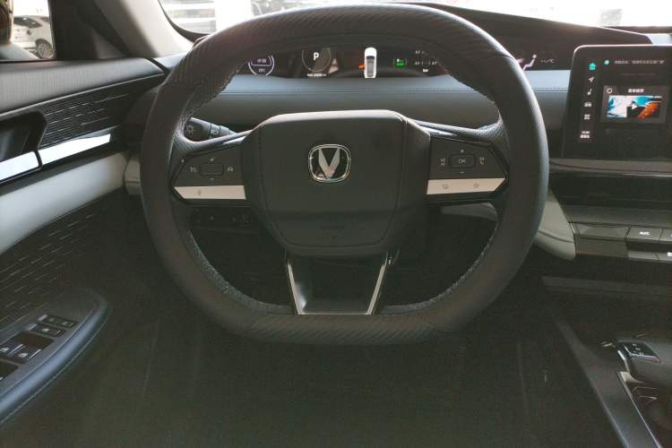 Used CHANGAN UNI-V iDD 2023 ZhiDian iDD 1.5T 113km Smart & Fun Version Steering Wheel