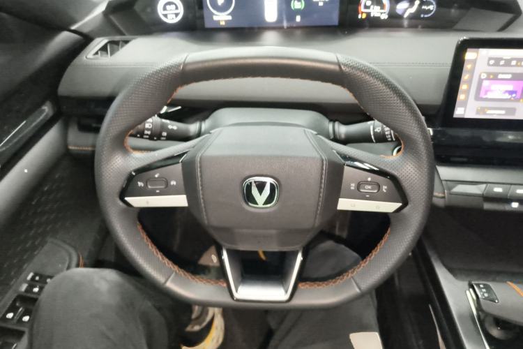 Used CHANGAN UNI-V iDD 2023 ZhiDian iDD 1.5T 113km Smart & Fun Version Steering Wheel