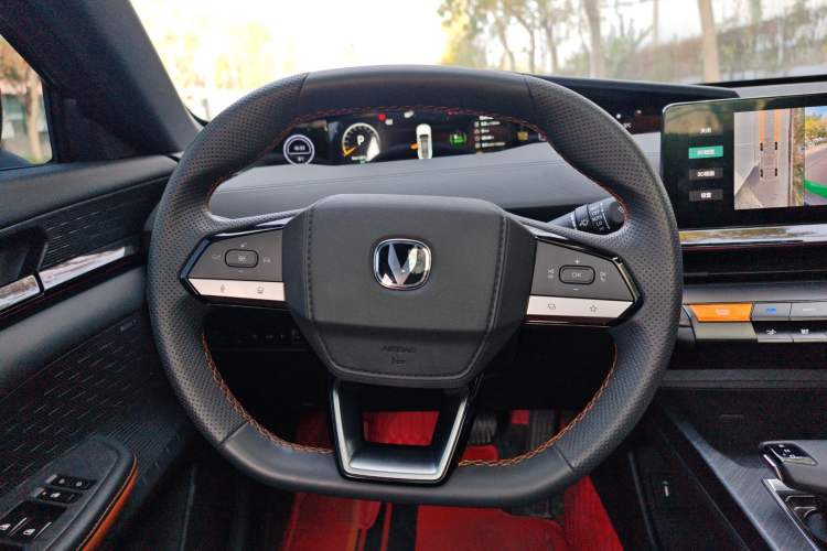 Used CHANGAN UNI-V iDD 2023 ZhiDian iDD 1.5T 113km ZhiKu Model Steering Wheel