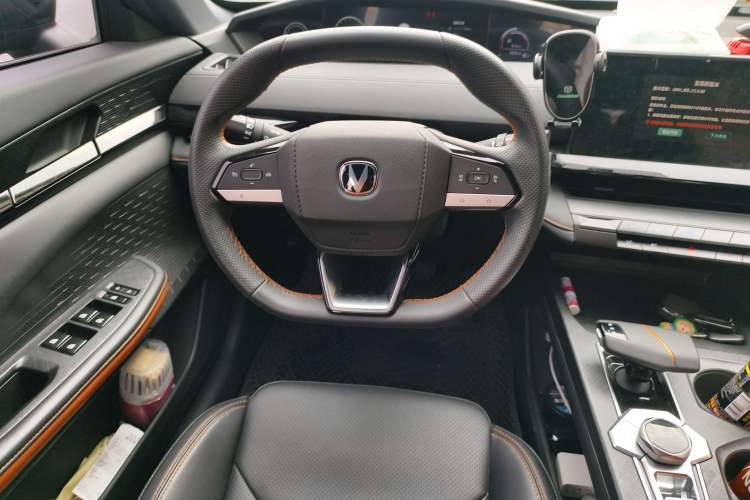 Used CHANGAN UNI-V iDD 2023 Zhidian iDD 1.5T 113km Smart & Fun Version (Rapid Edition) Steering Wheel