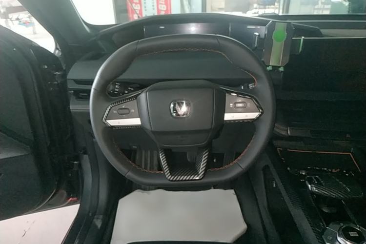 Used CHANGAN UNI-V iDD 2023 ZhiDian iDD 1.5T 113km Smart & Fun Version Steering Wheel