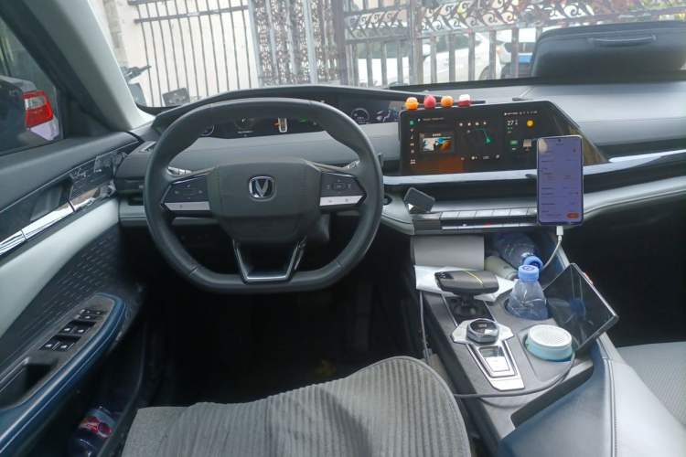 Used CHANGAN UNI-V iDD 2023 ZhiDian iDD 1.5T 113km Smart & Fun Version Steering Wheel