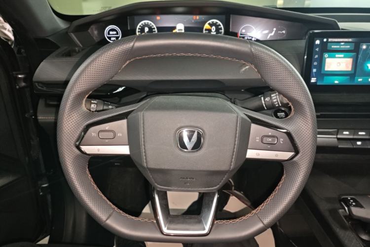 Used CHANGAN UNI-V iDD 2023 ZhiDian iDD 1.5T 113km Smart & Fun Version Steering Wheel