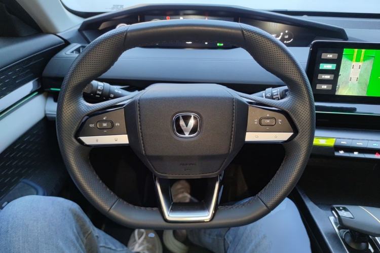 Used CHANGAN UNI-V iDD 2023 ZhiDian iDD 1.5T 113km Smart & Fun Version Steering Wheel