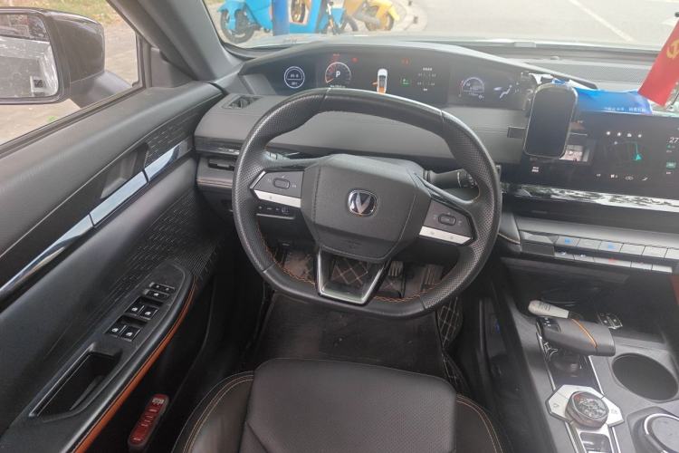 Used CHANGAN UNI-V iDD 2023 ZhiDian iDD 1.5T 113km Smart & Fun Version Steering Wheel