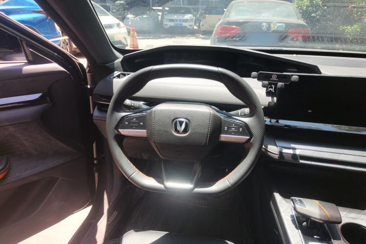 Used CHANGAN UNI-V iDD 2023 Zhidian iDD 1.5T 113km Smart & Fun Version (Rapid Edition) Steering Wheel