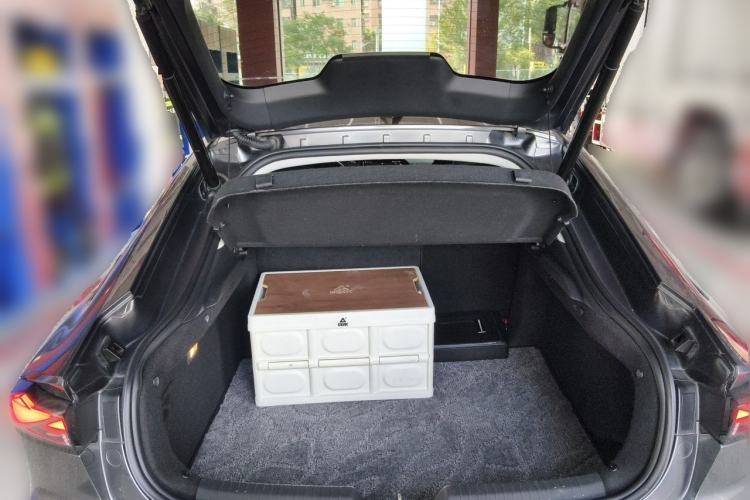 Used CHANGAN UNI-V iDD 2023 ZhiDian iDD 1.5T 113km ZhiKu Model Trunk
