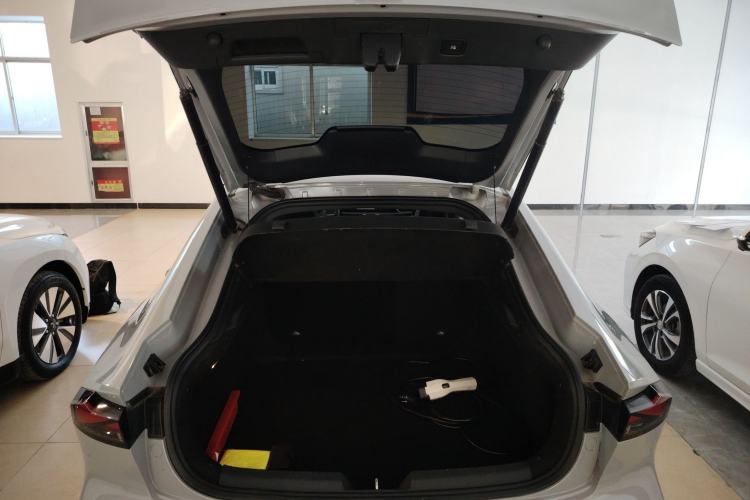 Used CHANGAN UNI-V iDD 2023 Zhidian iDD 1.5T 113km Smart & Fun Version (Rapid Edition) Trunk