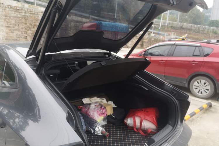 Used CHANGAN UNI-V iDD 2023 Zhidian iDD 1.5T 113km Smart & Fun Version (Rapid Edition) Trunk